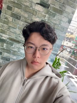 翁弘祐